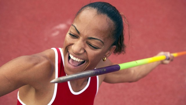 广东东莞客场大胜上海，领先积分榜，东莞vs上海