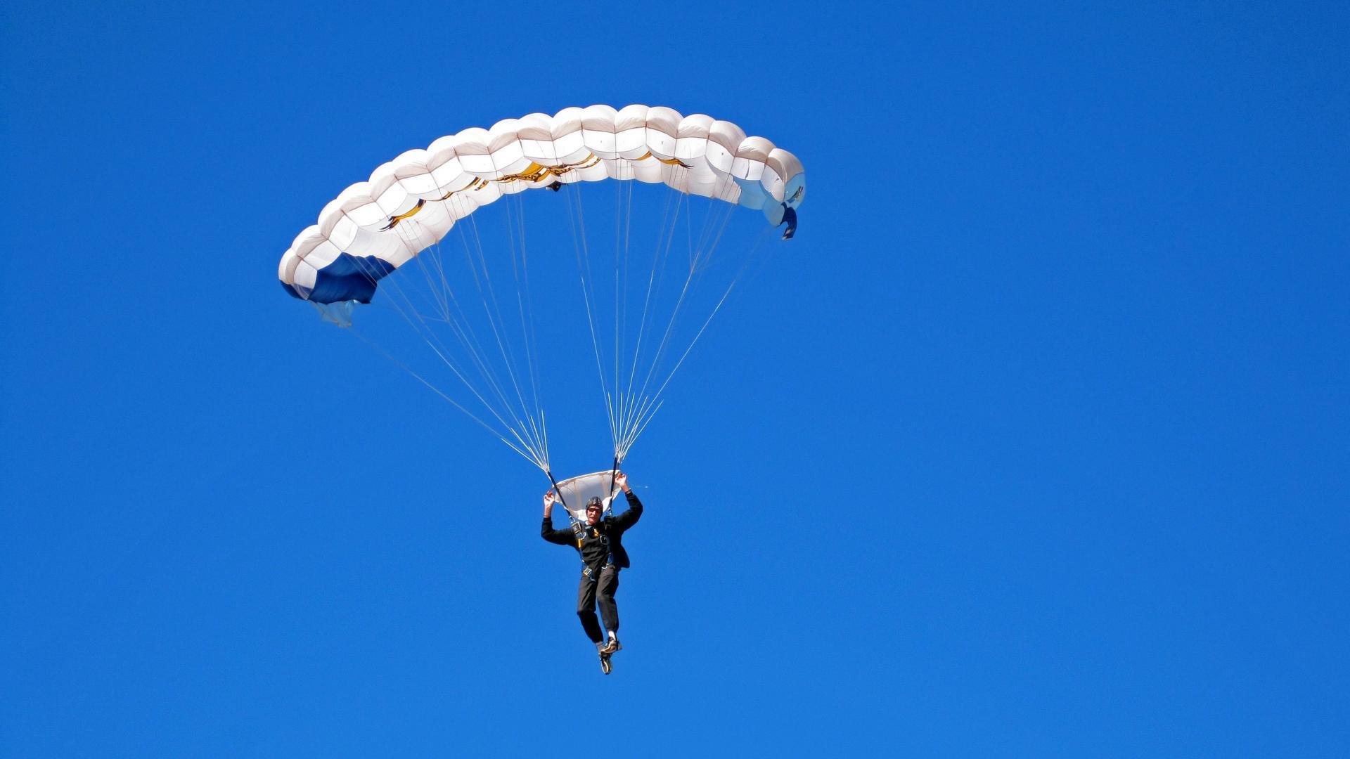 设立专项基金,推动中国篮球基层和青训事业,专项篮球是什么意思